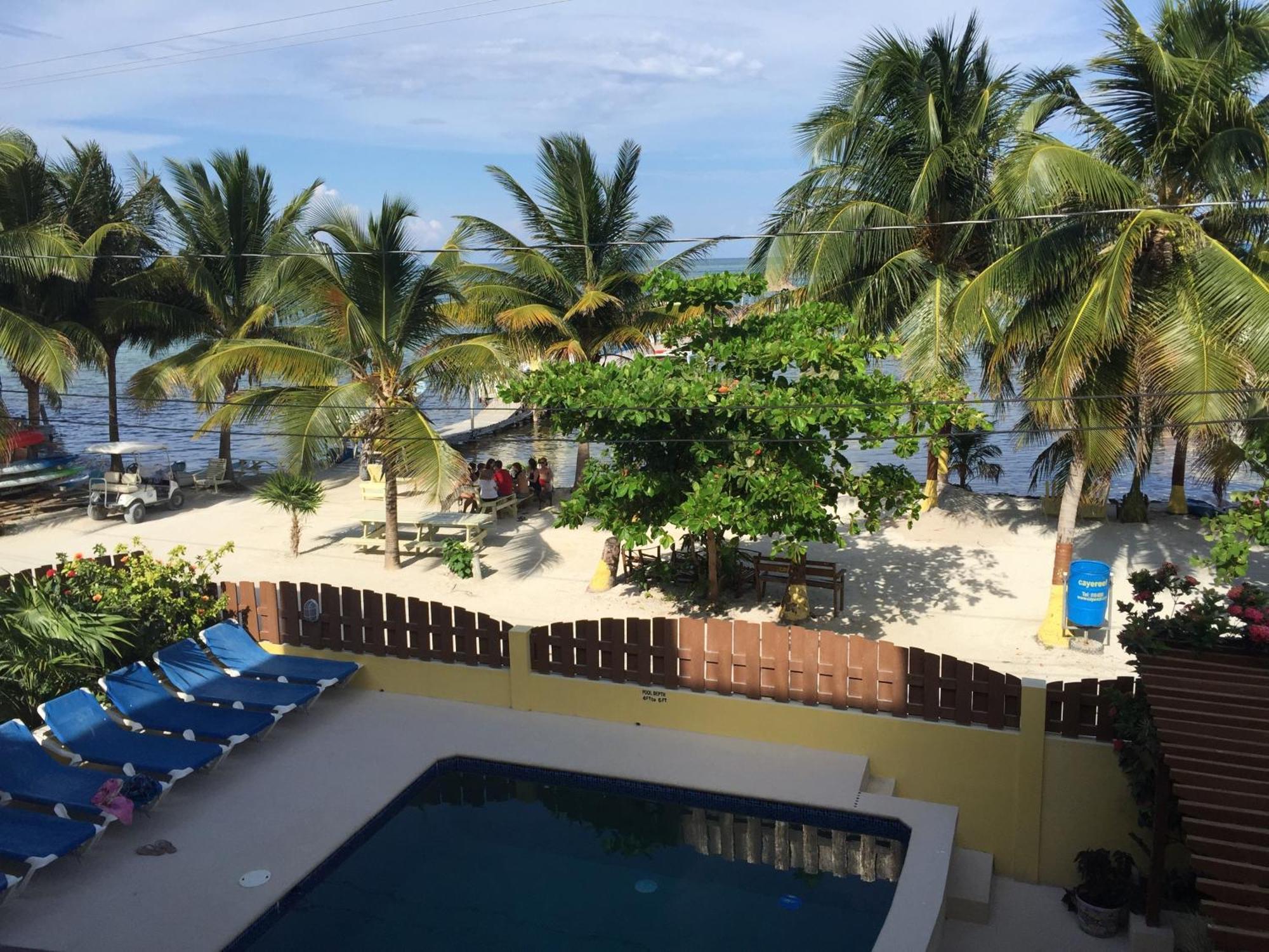 Caye Reef Condos Кайе Колкер Стая снимка