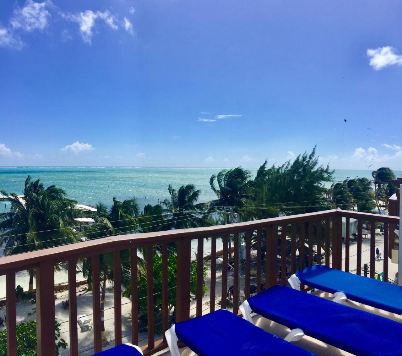 Caye Reef Condos Кайе Колкер Екстериор снимка